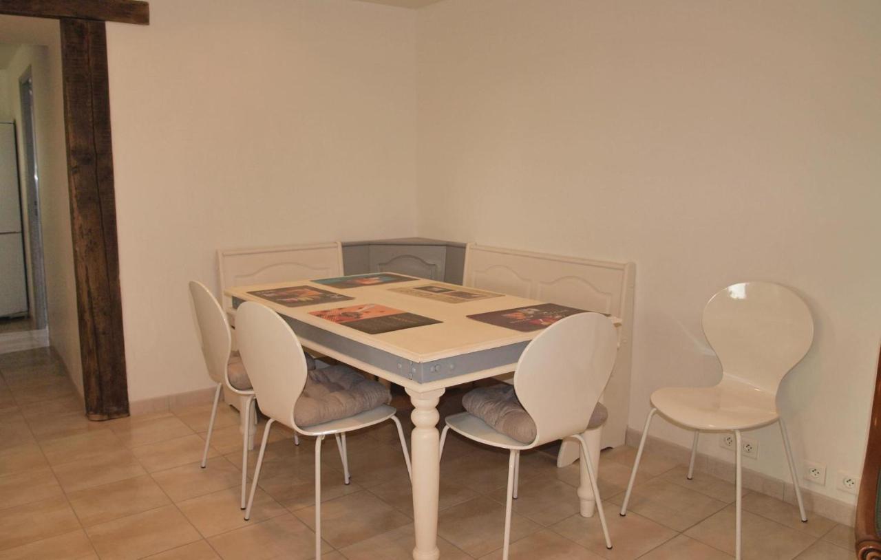 2 Bedroom Awesome Home In Mantallot Екстер'єр фото